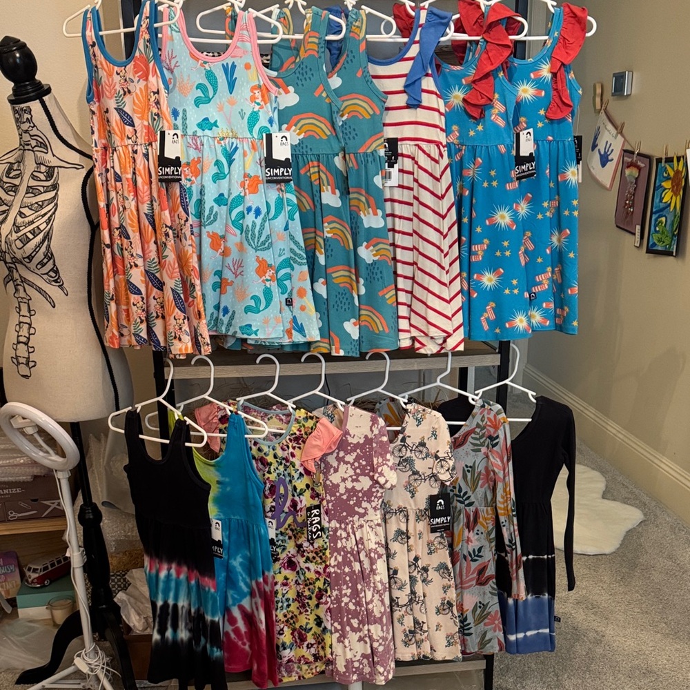 5/6 Rags to Raches Dress Collection! - Picture 1 of 7